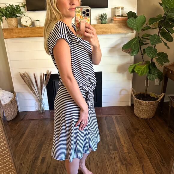 Velvet by Graham & Spencer Linen Blend Striped Twist Front Dress Navy White - Picture 3 of 9
